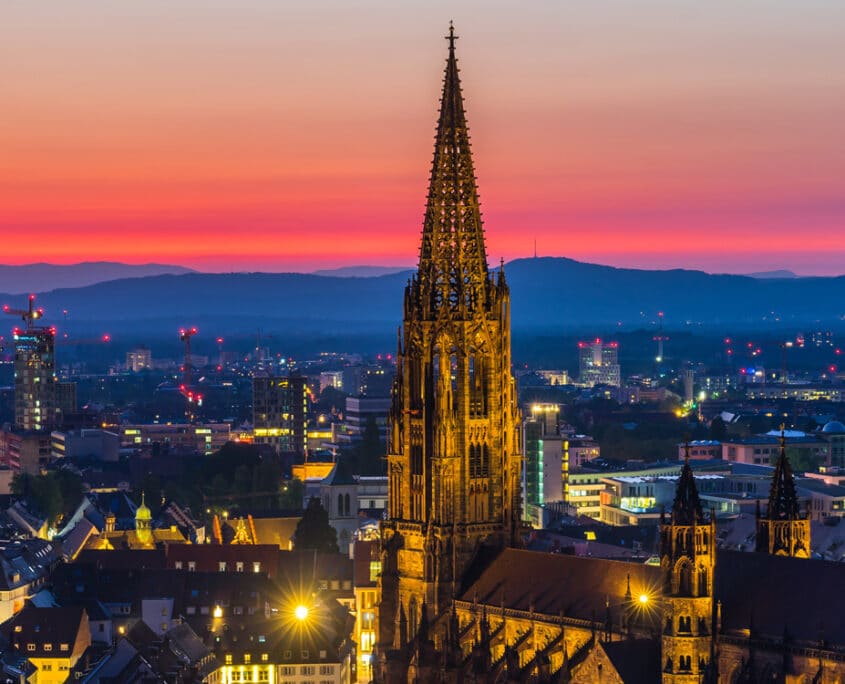 Freiburg im Breisgau am Abend